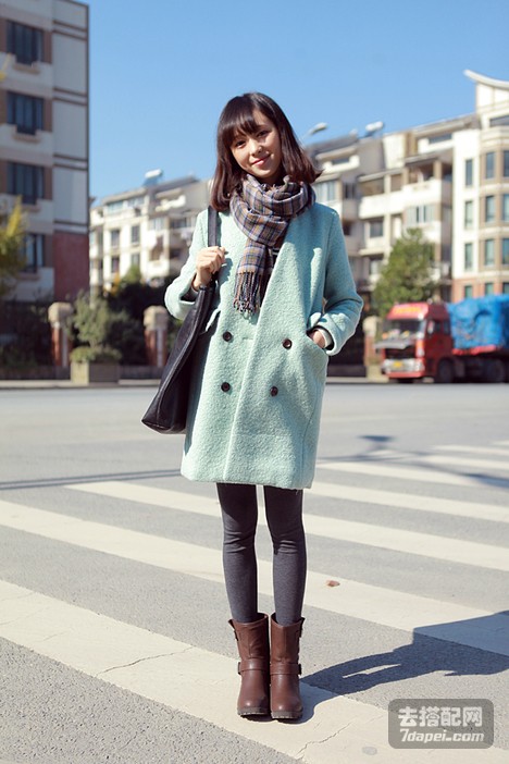 冬季+大衣or毛衣 既又甜美范也带几分小帅气