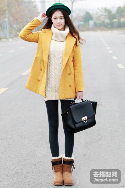 冬季呢大衣+雪地靴 紧身下装赶走厚重感 瘦腿哦~