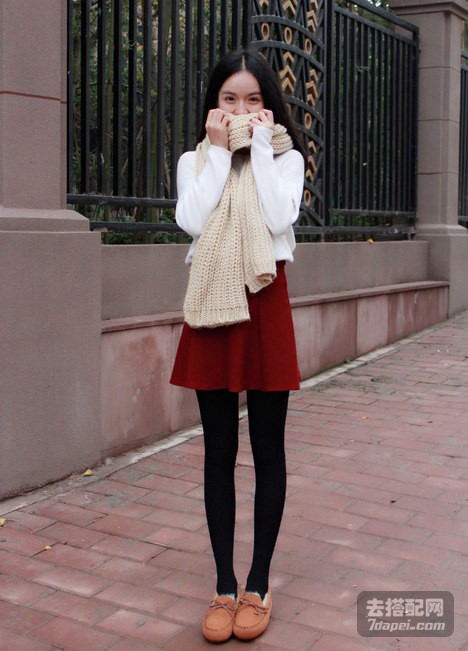 短裙+毛衣+遮pp搭 大屁股显瘦搭 出街必备~