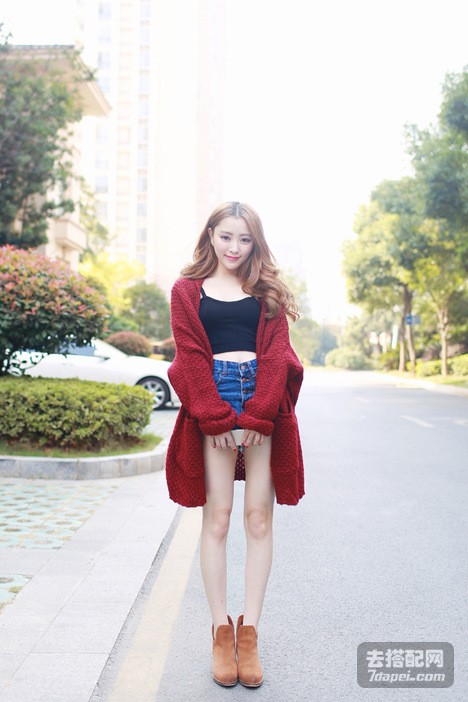 秋季优雅与气质并存 极致展现曼妙身姿
