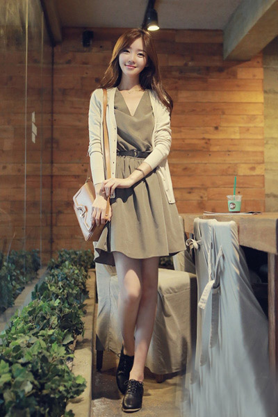 春季+针织开衫+连衣裙 淑女娴静气质