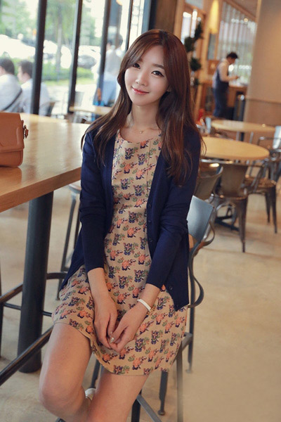 春季+针织开衫+连衣裙 淑女娴静气质