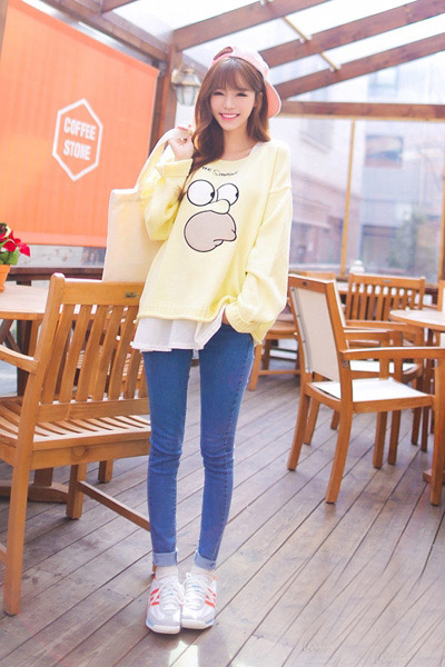 春天+卫衣+牛仔裤 青春无敌减龄扮嫩
