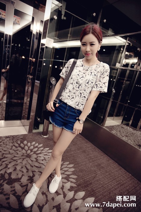 夏季+气质+短裤 展现女性优雅夏日风