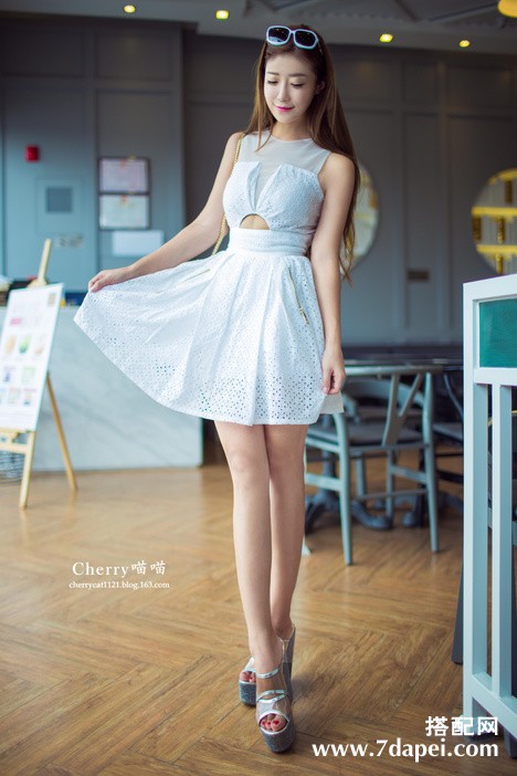 夏季+显高+大长腿 高雅而不俗艳