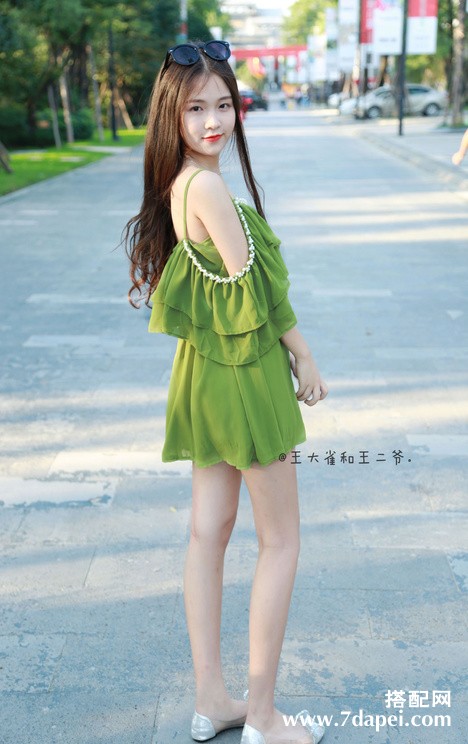 夏天+显高+清新 尽显女孩的青春美