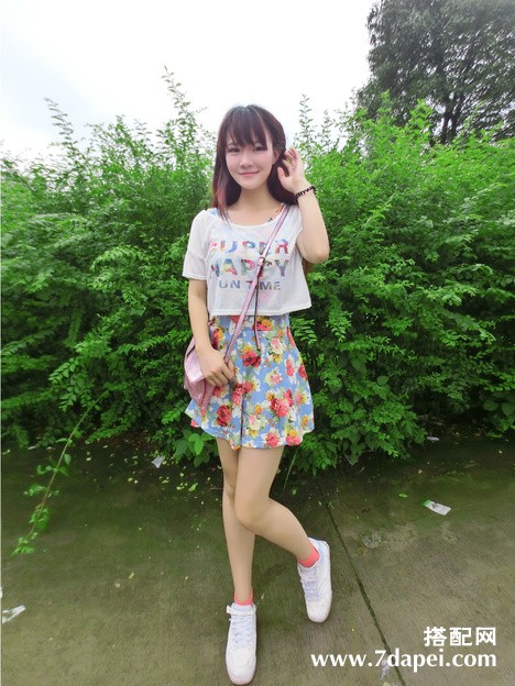 夏季+甜美+小清新 展现女孩的青春活力