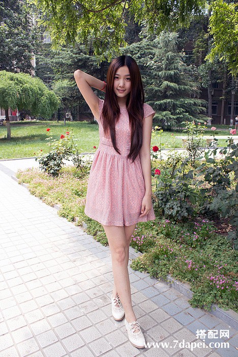夏季+甜美+出游搭 总能搭配出美美的感觉