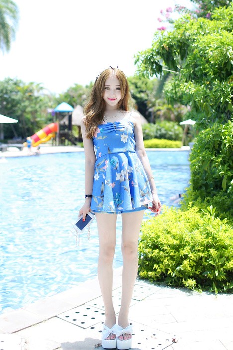 宽松棉衣+显肩窄 打造休闲运动风