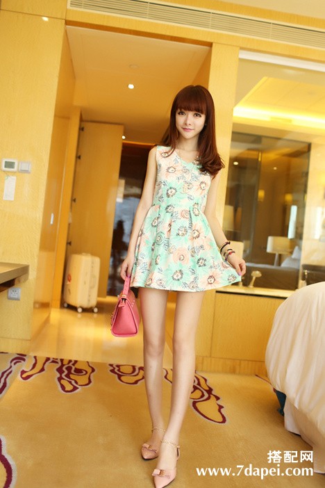 夏天+连衣裙+显高 突显熟女风韵