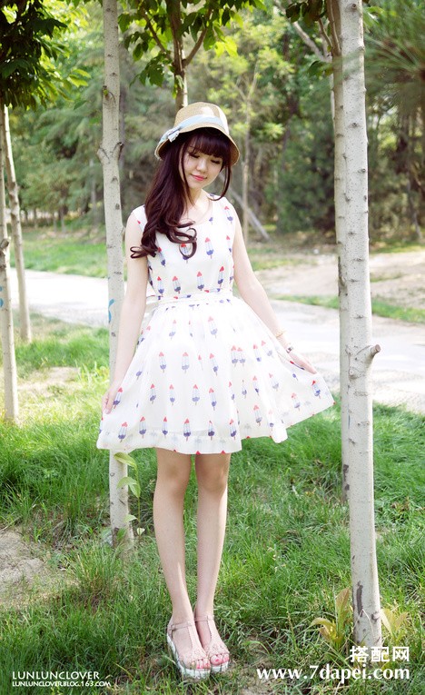 夏天+连衣裙+甜美 显瘦又自在的感觉