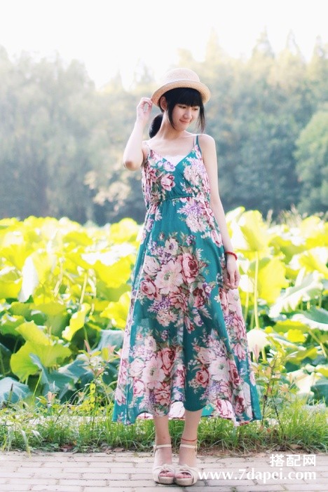 短款冬装外套+显肩窄 干练精神 穿搭更轻便