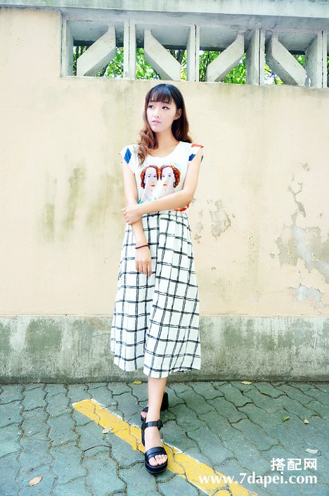 夏天+小清新+妩媚 凸显女性魅力