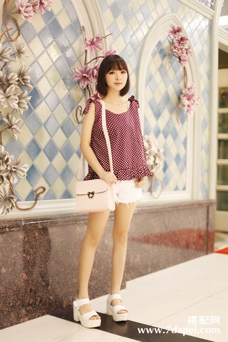 夏天+小清新+显瘦 不失优雅的展现青春活力