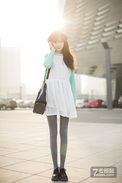 初春+气质+细腿 春季出街拉长细腿搭