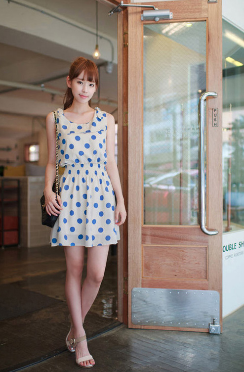 矮个MM + 波点控 = 显高+甜美