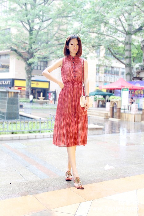 夏季+显瘦+秀丽 流露出高级名媛气质