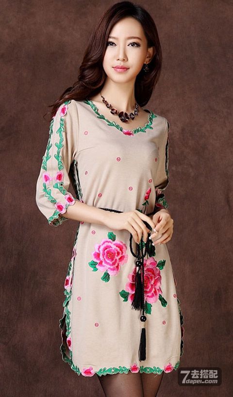 春季回暖巧穿连衣裙显身材