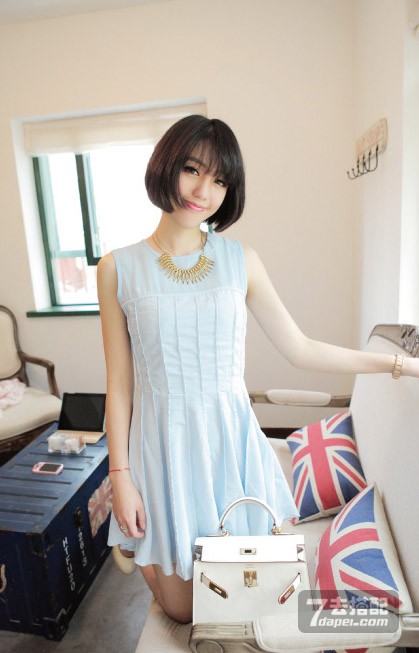 气质潮美连衣裙 亲肤最享瘦