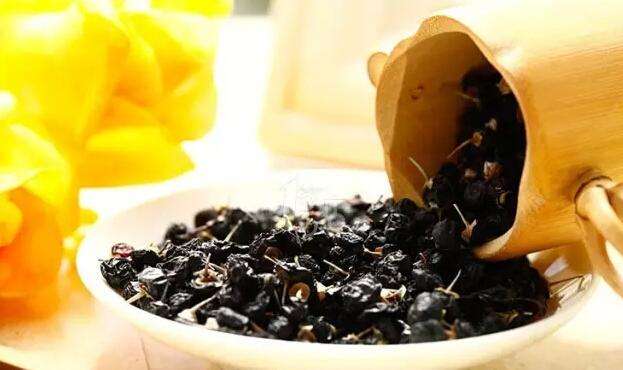 黑枸杞的功效与作用及正确吃法