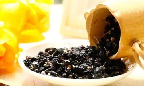 长期喝黑枸杞有什么作用?