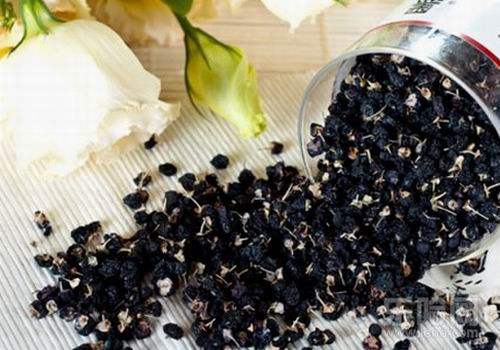 女人吃黑枸杞有哪些好处