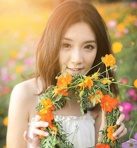 请问月经量突然很少是什么原因？