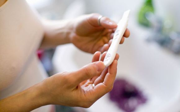 在夫妻性生活之后 女人怀孕了多长时间能测出来?