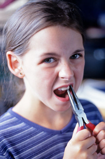 牙龈肿痛怎么办,已经两天了,好难受 上火的原因。