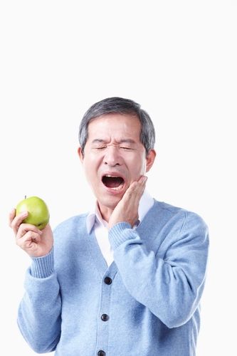 有什么有效的土方法可以医治牙龈肿痛？注意个人卫生