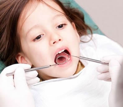 牙龈肿痛 牙龈肿痛是怎么回事 如何预防牙龈肿痛