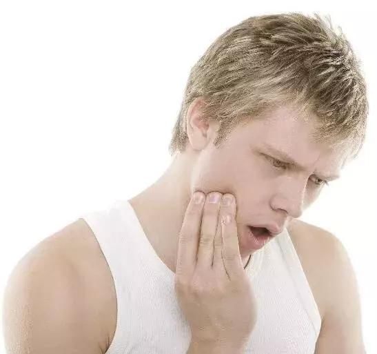 牙龈肿痛怎么办 最全的对抗牙疼的方法  缓解牙痛