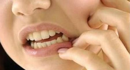 上火牙龈肿痛怎么办?秋季上火牙龈肿痛原因