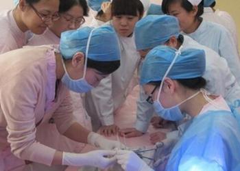 顺产侧切的真相,看完你愤怒了吗?侧切是人为干预顺产