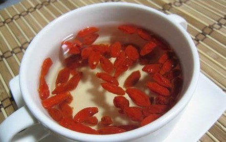 枸杞子怎么泡水喝 枸杞泡水能减肥吗？