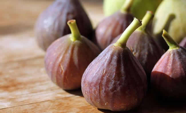 网友问：吃新鲜的无花果有什么好处和坏处?
