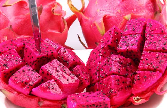 火龙果的功效与作用，吃火龙果有什么好处
