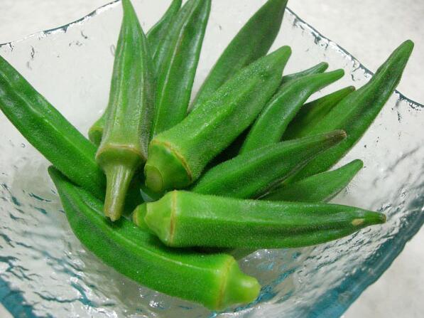秋葵对女性有什么好处?具有保健作用,且能使皮肤美白、细嫩