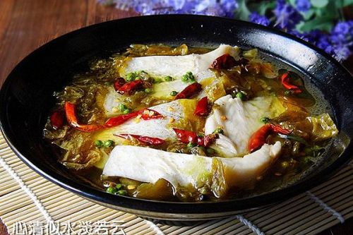 青花椒酸菜鱼