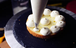 不会裱花没关系的水果裸蛋糕 芒果裸蛋糕