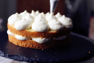 不会裱花没关系的水果裸蛋糕 芒果裸蛋糕