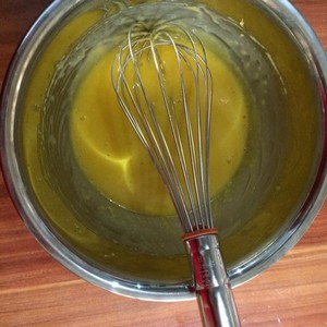 戚风杯子蛋糕^_^不开裂不回缩喔～