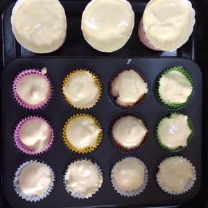 戚风杯子蛋糕^_^不开裂不回缩喔～