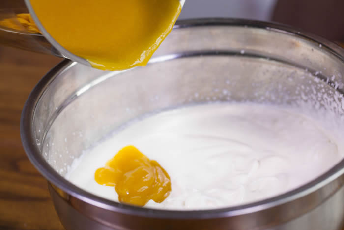 【免烤箱蛋糕】零失败芒果慕斯蛋糕