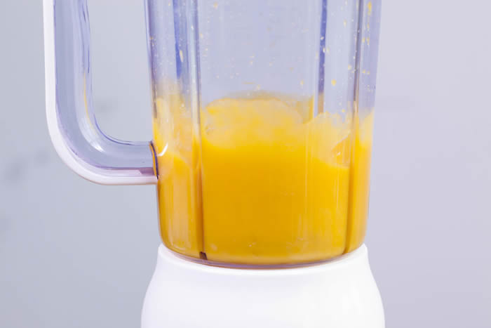 【免烤箱蛋糕】零失败芒果慕斯蛋糕