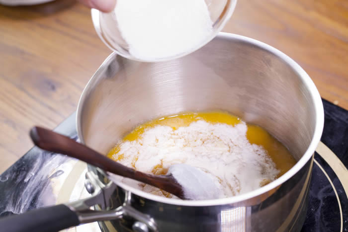 【免烤箱蛋糕】零失败芒果慕斯蛋糕