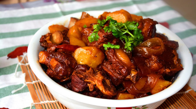 红烧土豆排骨
