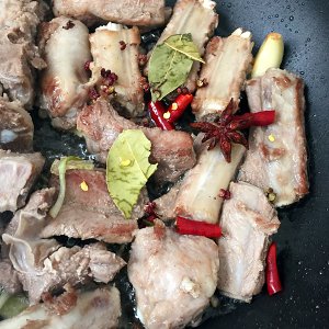 红烧排骨