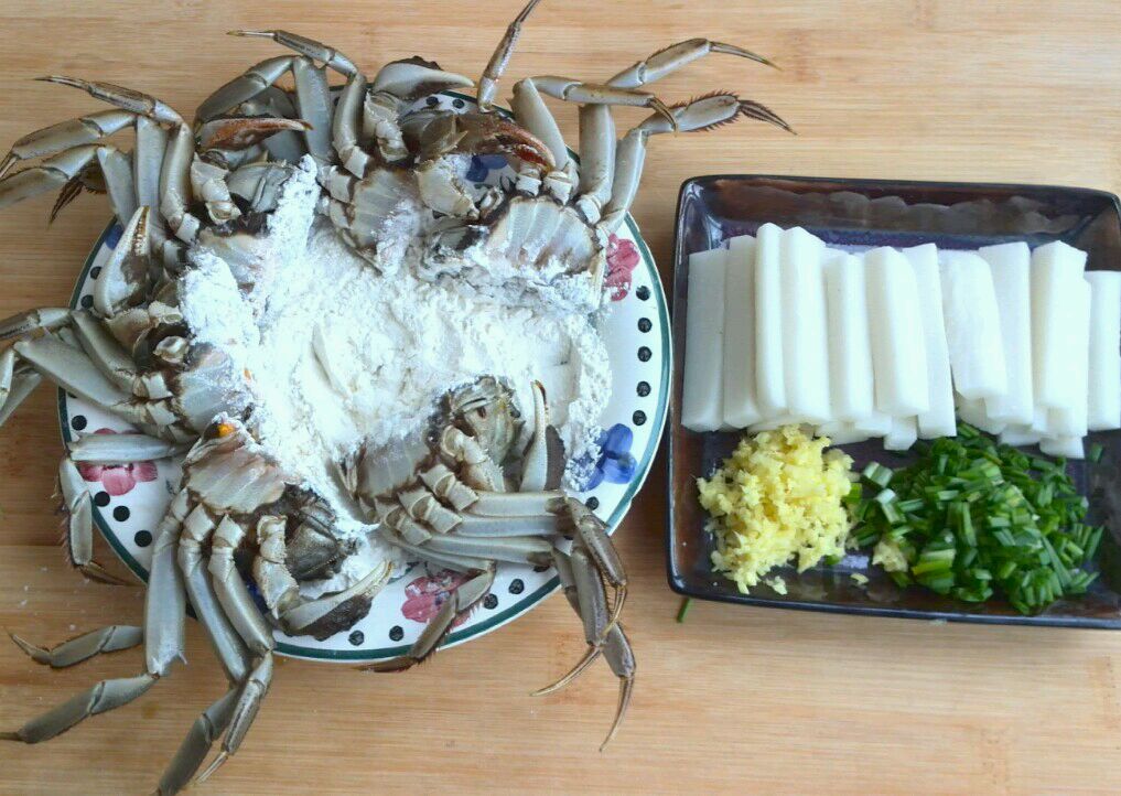 河蟹炒年糕