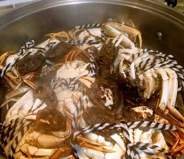 清蒸螃蟹（附挑螃蟹小窍门）